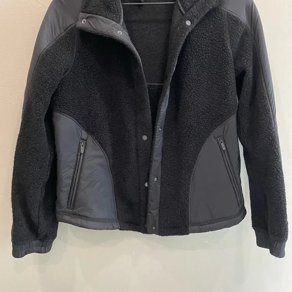 Lululemon Go Cozy Jacket - Size: 4